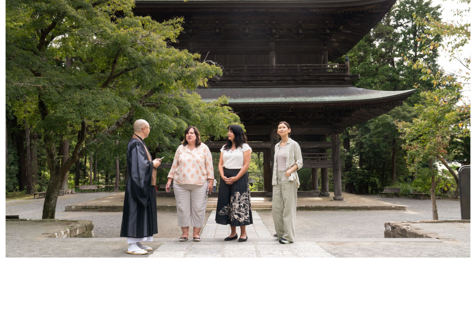 円覚寺で禅文化と特別拝観ツアー